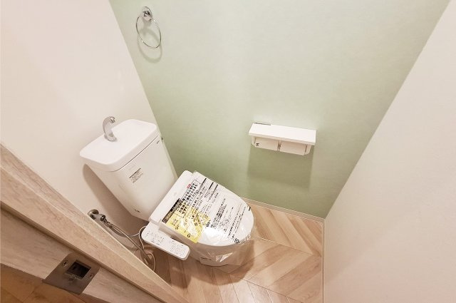 メゾンドール堺のトイレ|トイレ：便器・温水洗浄便座を新調済み。