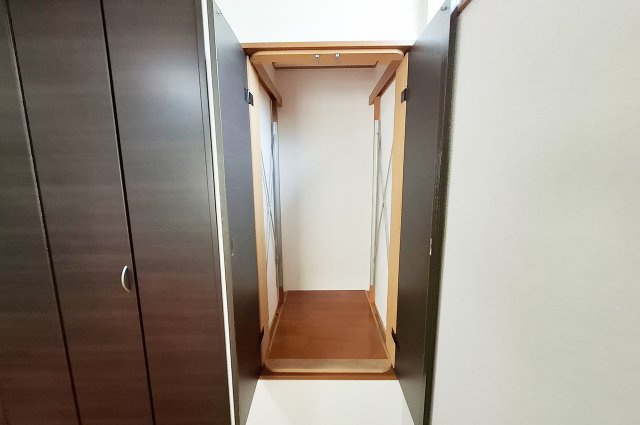 堺市中区東山の洋室|洋室1仏間