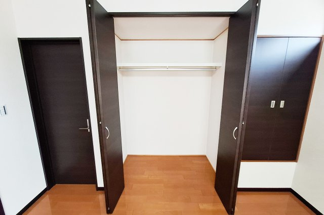 堺市中区東山の収納|洋室1クローゼット