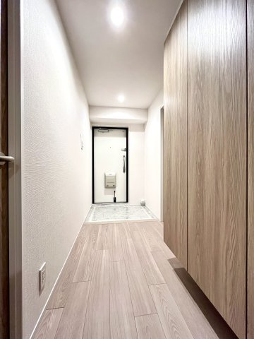 ネオコーポ北加賀屋の玄関|シンプルで使いやすい玄関です