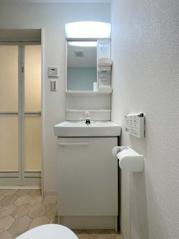 CASA　SERENAの独立洗面台