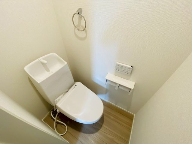 七栄０２期　新築戸建てのトイレ