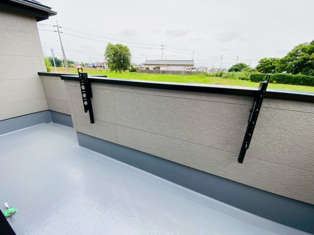 七栄０２期　新築戸建てのバルコニー