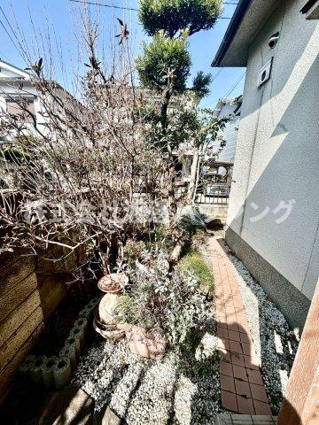 箕面市今宮2丁目一戸建の庭