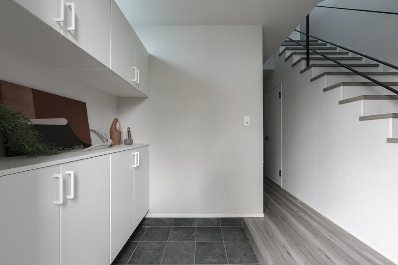 八軒8条西2丁目　の玄関