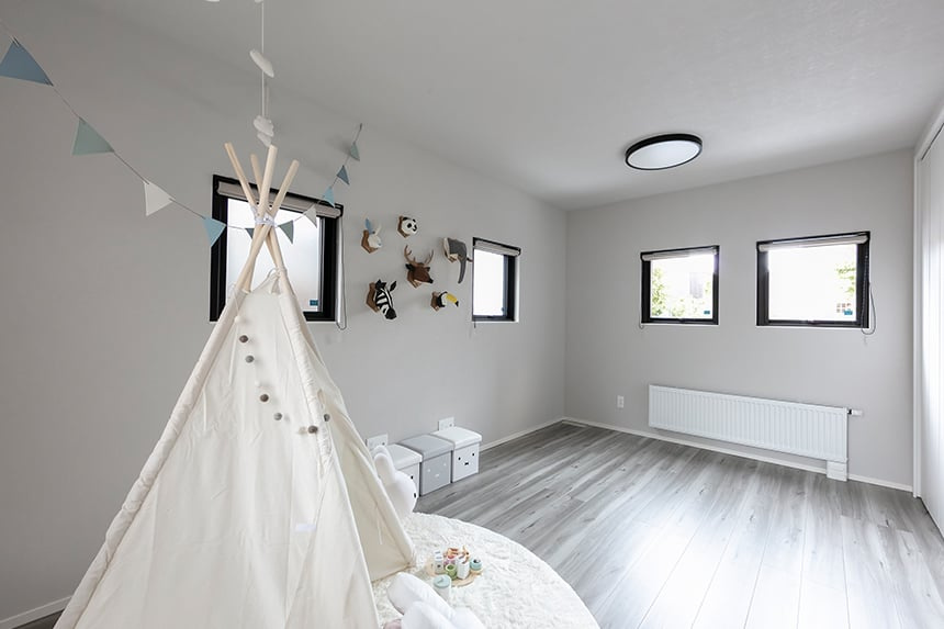 八軒8条西2丁目　の洋室