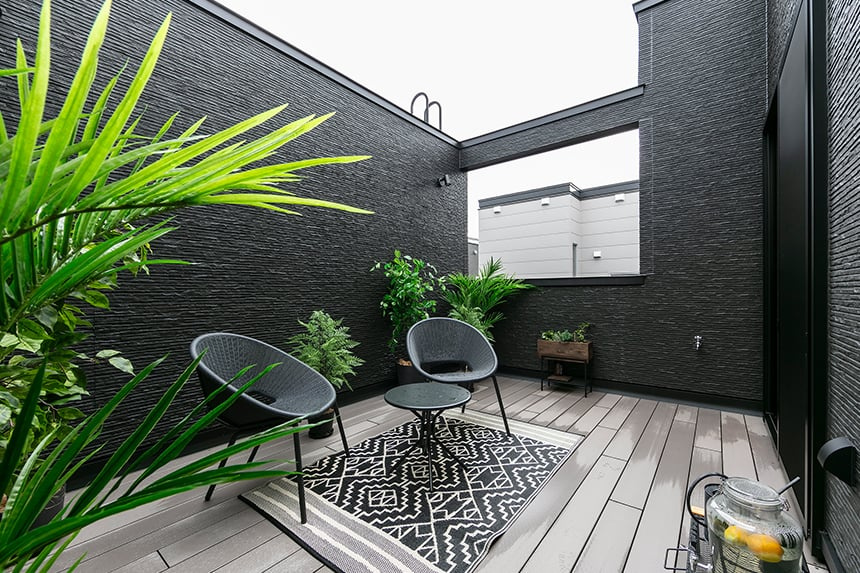 八軒8条西2丁目　のバルコニー