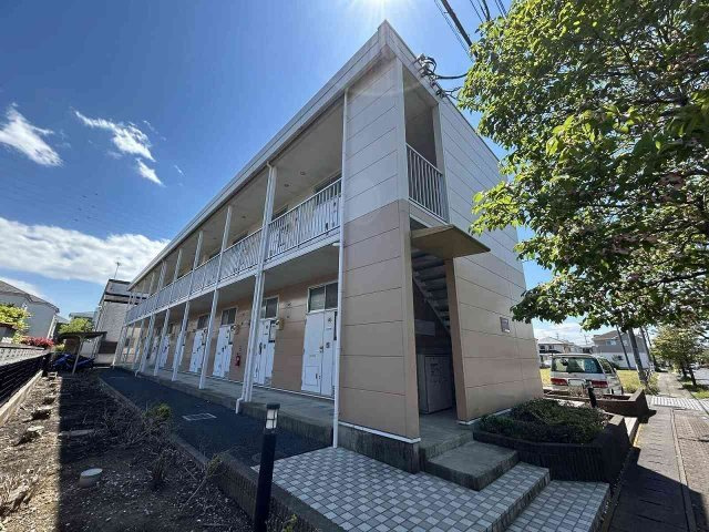 レオパレスグリーン青毛の外観