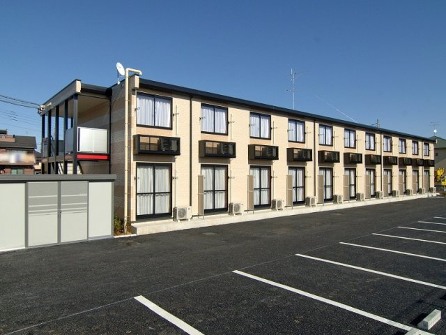 レオパレス椎名の外観