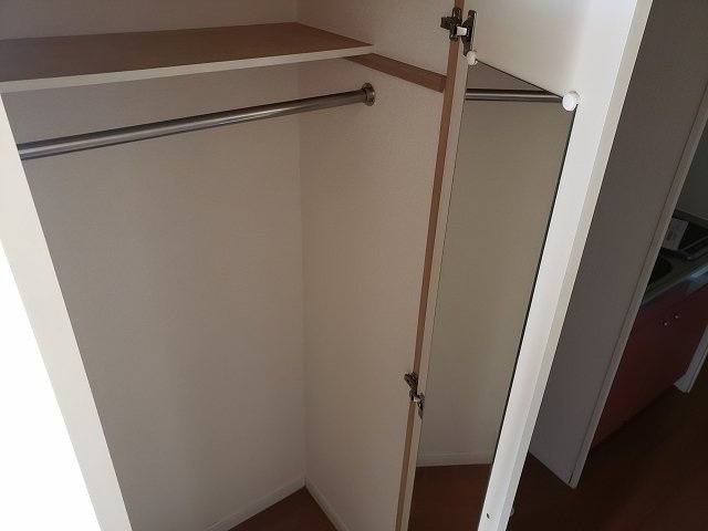 レオパレスパークサイド青葉の内装