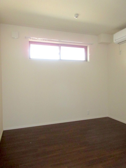 Ｗｉｓｔｅｒｉａ　ｇａｒｄｅｎの洋室|★日当たり良好★