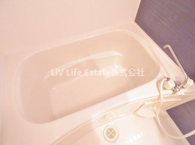 ビーハイブの浴室