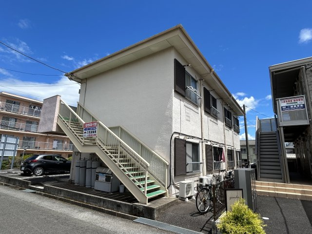 コーポクラモチの外観|外はこのようになっています