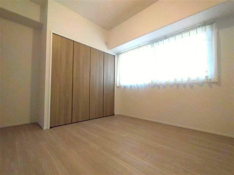 朝日プラザ伏見東の洋室