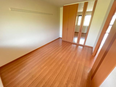 【内装】 | プリムロウズ | 洋室