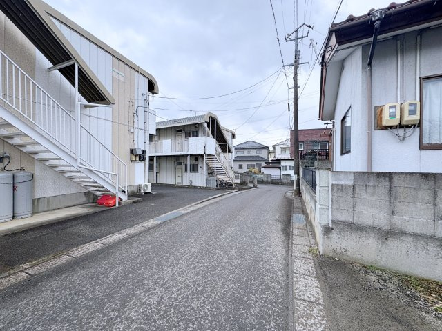 想定年間賃料294万　想定利回り14.70％　軽量鉄骨造の周辺