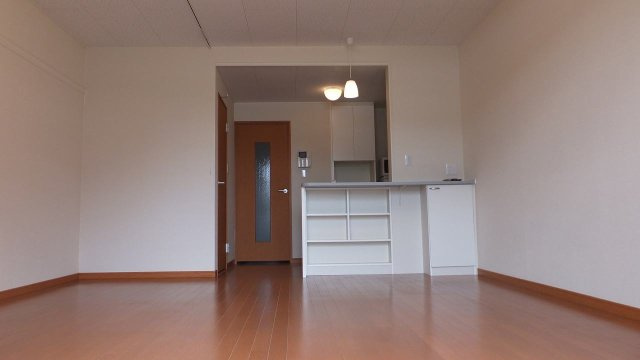 レオネクストＳＥＩＺＡＮⅢの居間・リビング