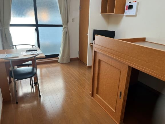 神戸市長田区六番町６丁目のアパートの居間・リビング