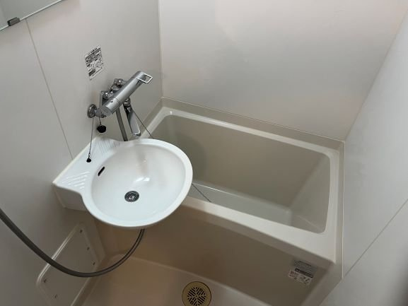 神戸市長田区六番町６丁目のアパートの浴室|浴室乾燥機付きのお風呂