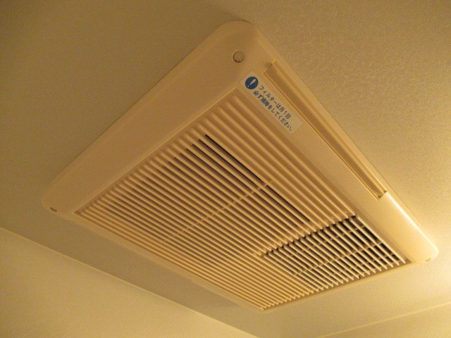 レオパレスルミエールの浴室