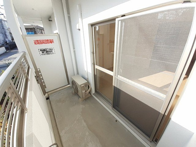 【バルコニー】 | グランドメゾン・幸 | 開放的で明るい空間を演出してくれるバルコニーです