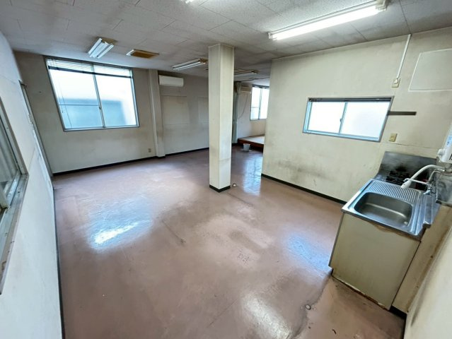 蒲郡市三谷町貸店舗の内装