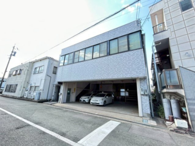 蒲郡市三谷町貸店舗の外観