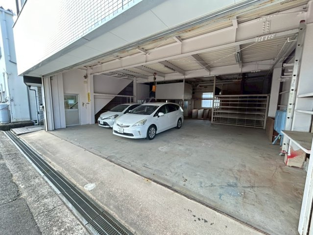 蒲郡市三谷町貸店舗の駐車場