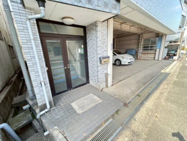 蒲郡市三谷町貸店舗の外観