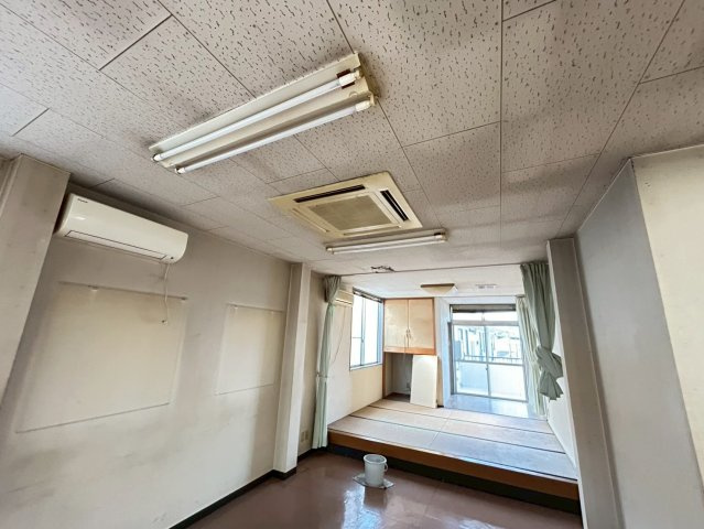 蒲郡市三谷町貸店舗の内装