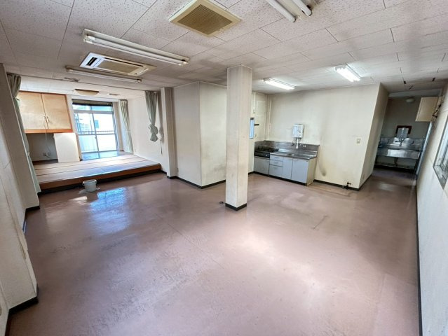 蒲郡市三谷町貸店舗の内装