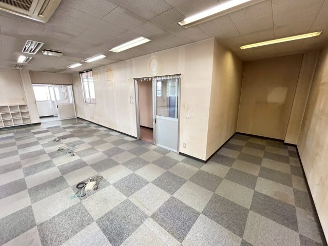 蒲郡市三谷町貸店舗の内装