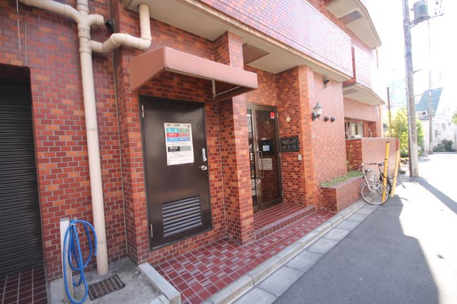 【エントランス】