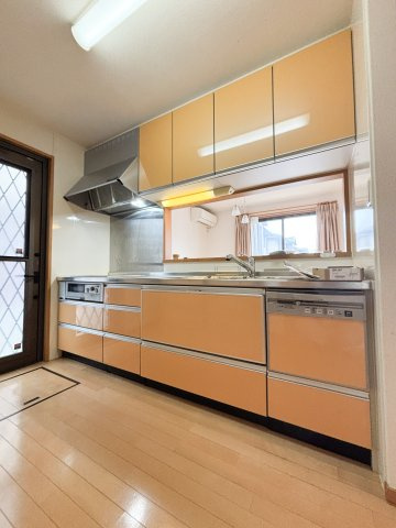 両三柳T戸建のキッチン