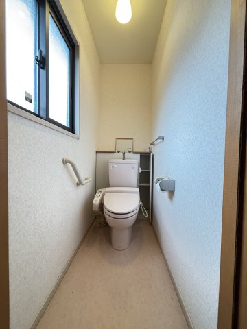 両三柳T戸建のトイレ