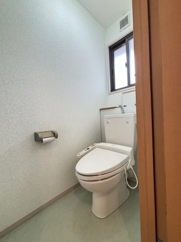 両三柳T戸建のトイレ