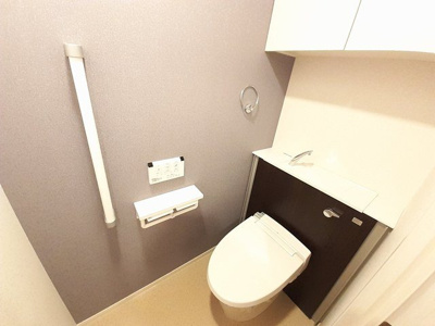 【トイレ】 | クレール | 清潔感のあるトイレです