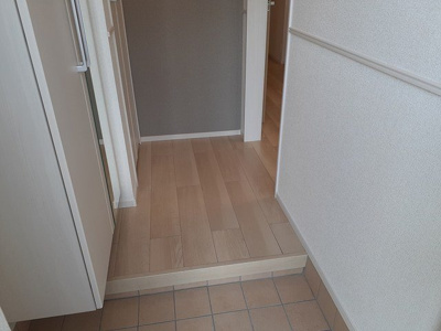 【玄関】 | パルグランデⅠ | きれいな玄関です