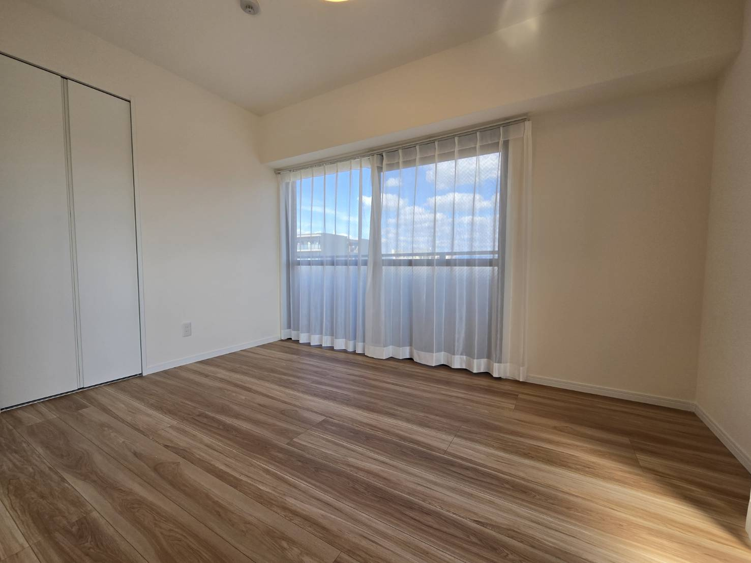 エスポワール吉塚の洋室