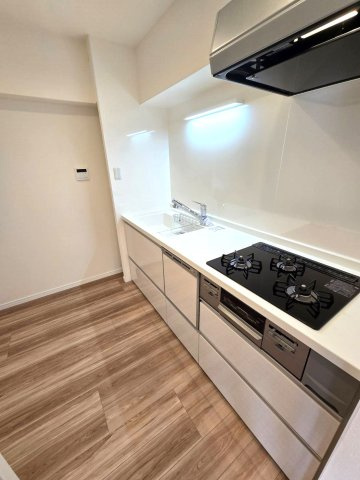 エスポワール吉塚のキッチン|キッチンはしっかりと幅があり、作業も効率よく行えますよ♪
