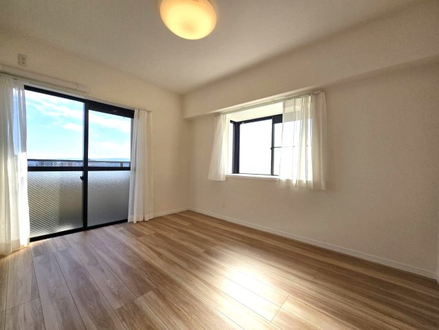 エスポワール吉塚の洋室