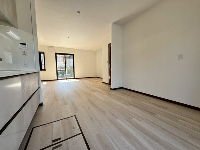 入間市小谷田中古戸建の居間・リビング