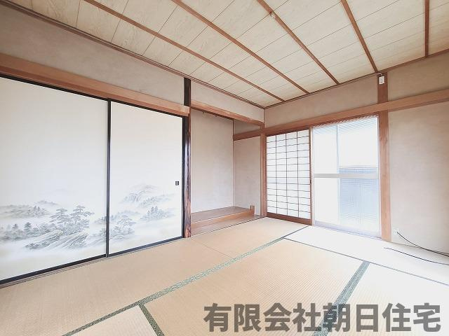 【和室】 | 八雲台2丁目中古戸建（収益物件） | 日本らしい落ち着いた雰囲気の和室です