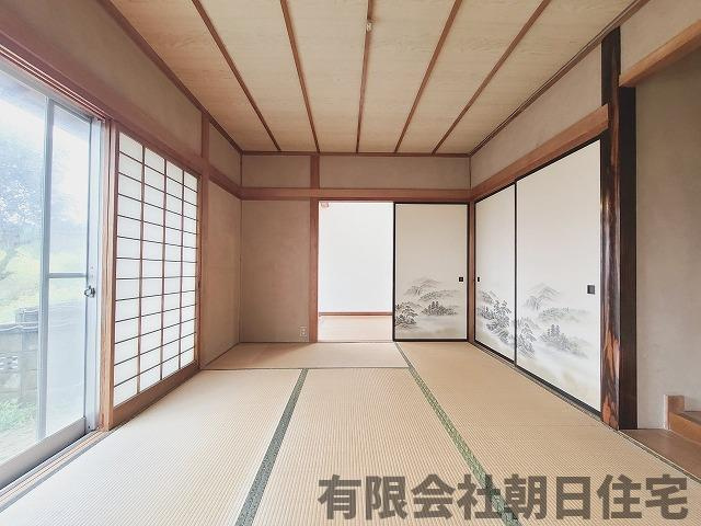 【和室】 | 八雲台2丁目中古戸建（収益物件） | 和室がひろがる居住スペース