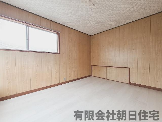 【洋室】 | 八雲台2丁目中古戸建（収益物件） | コンパクトで使いやすい洋室です