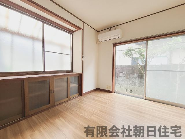 【洋室】 | 八雲台2丁目中古戸建（収益物件） | ゆったりした洋室です