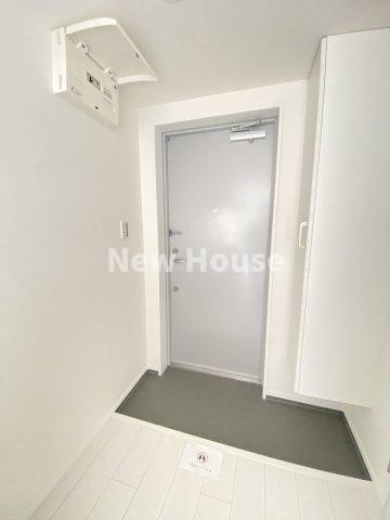 Ludens椎名町の玄関