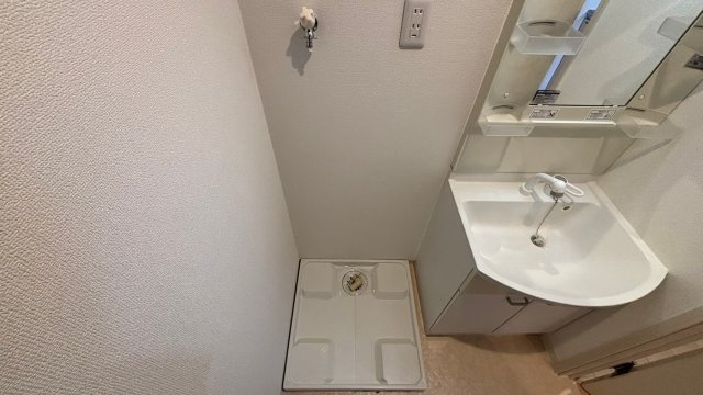 KTIレジデンス蛍池Ⅱの洗面所