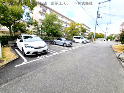 【駐車場】 | 光明台13号棟