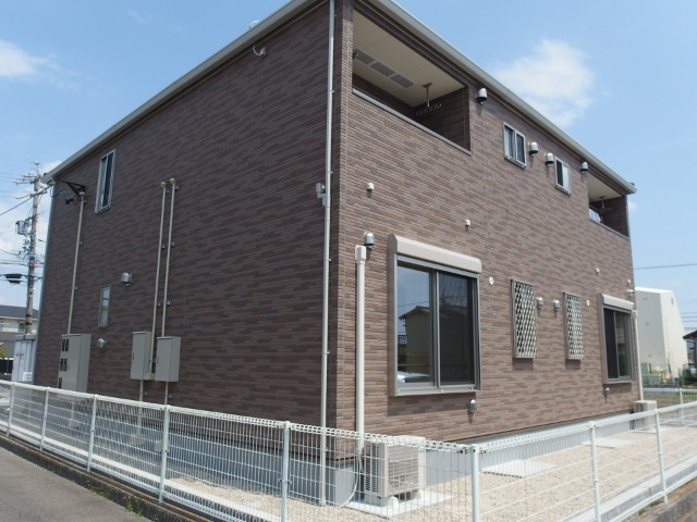 サンプラスⅢの外観